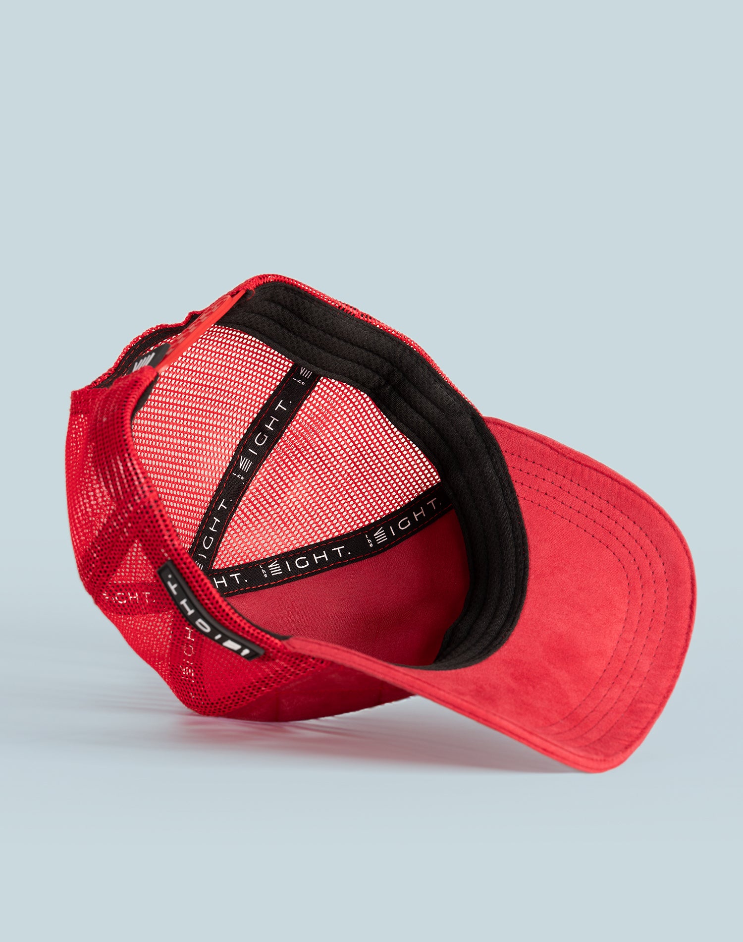 The ight maroon cotton trucker cap